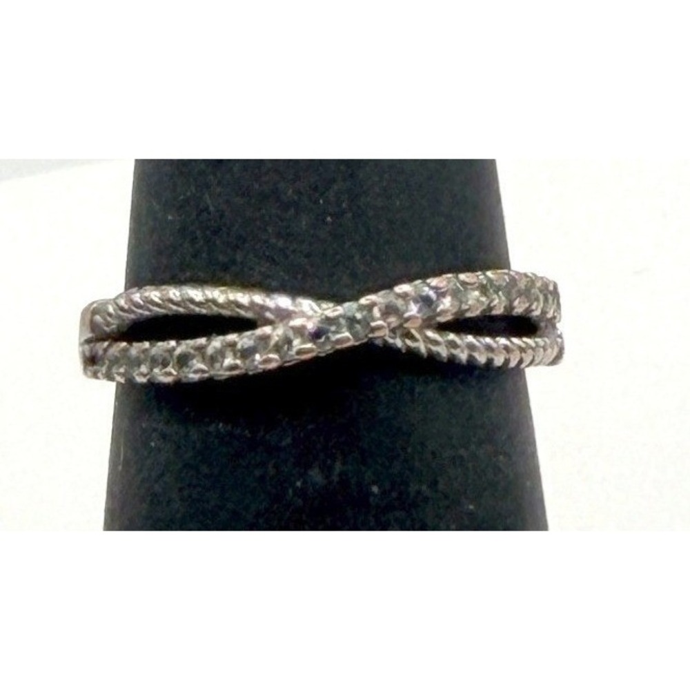 Rose Gold Tone Twisted Band Ring Size 5.75 Rhinestone‎ Sparkle